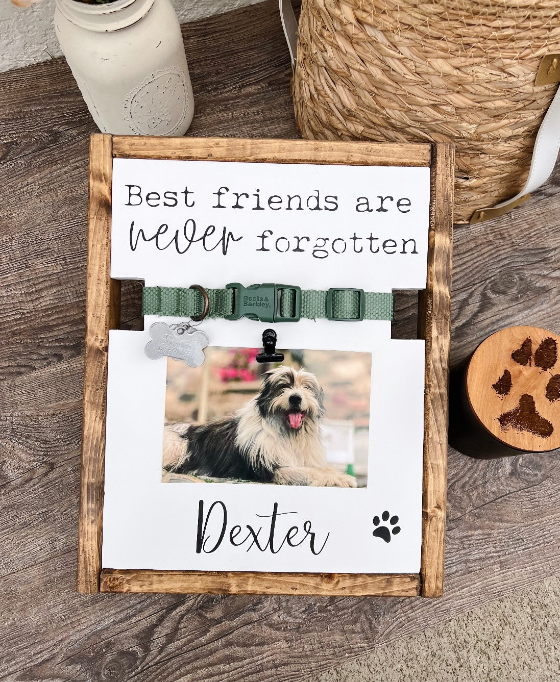 Best Friends Are Never Forgotten - Pet Memorial Sympathy Gift