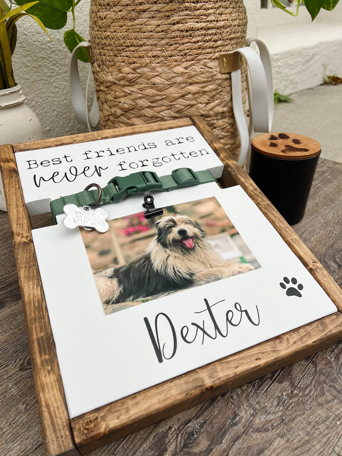 Best Friends Are Never Forgotten - Pet Memorial Sympathy Gift