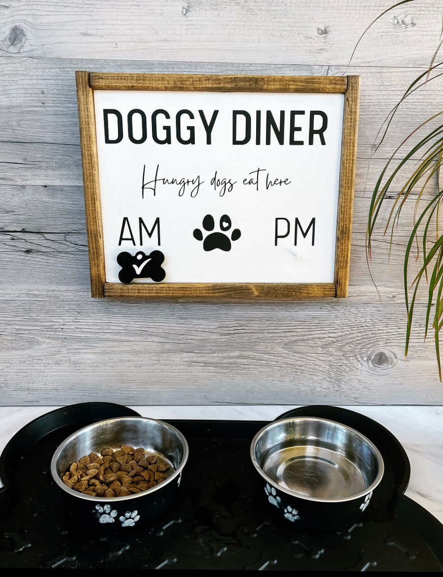 Doggy Diner Sign : Pet Mealtime Organizer with AM/PM Tracker
