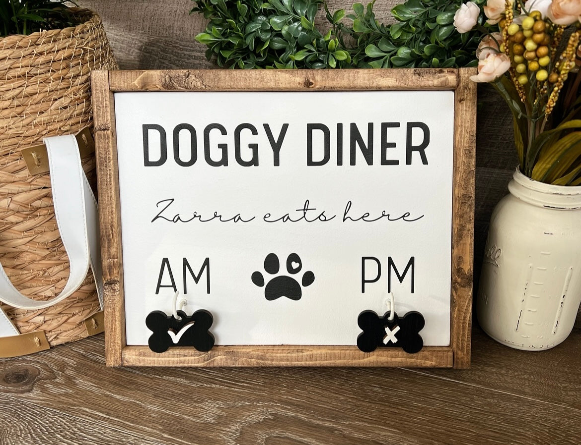 Doggy Diner Sign : Pet Mealtime Organizer with AM/PM Tracker