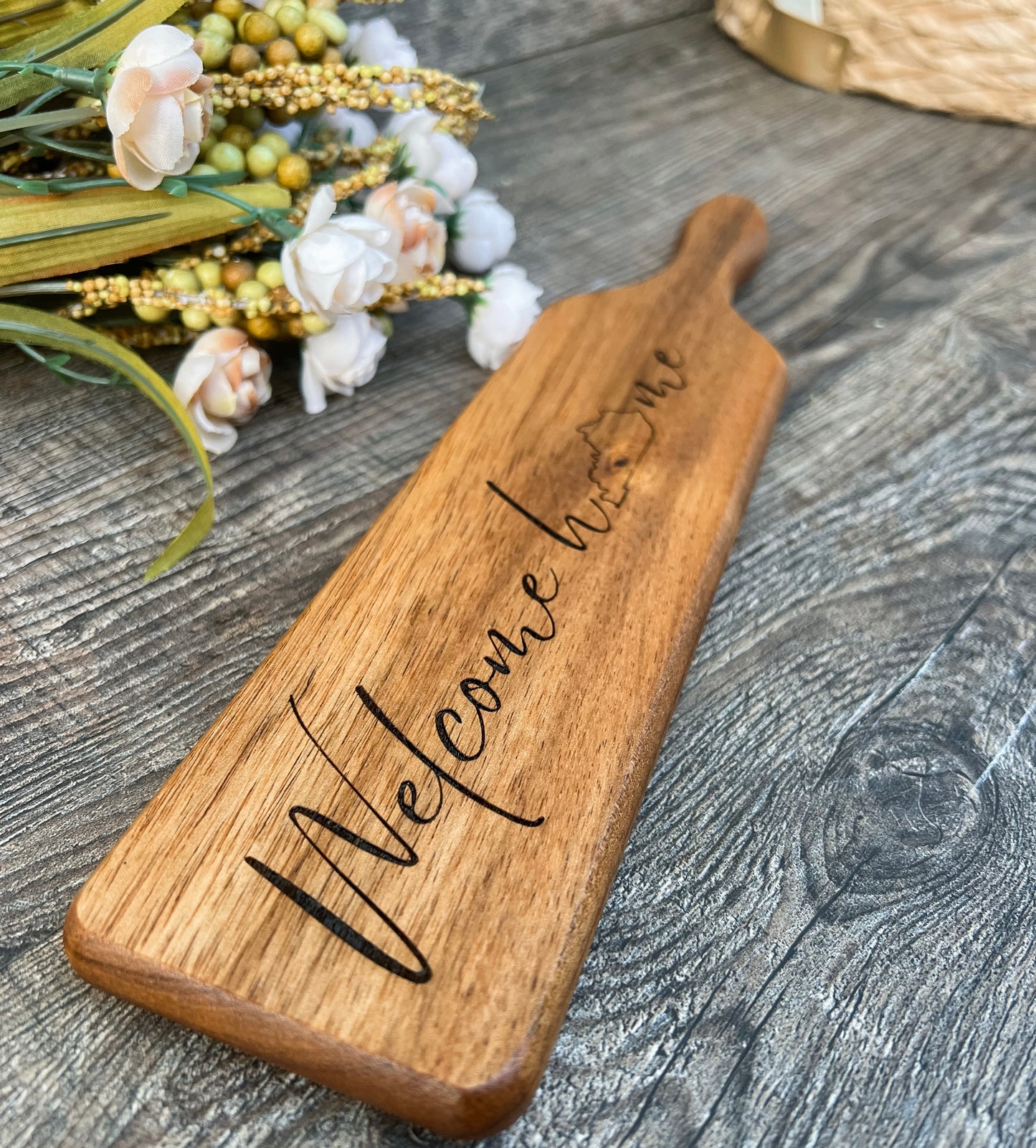 Engraved "Welcome Home KY" Mini Charcuterie Board