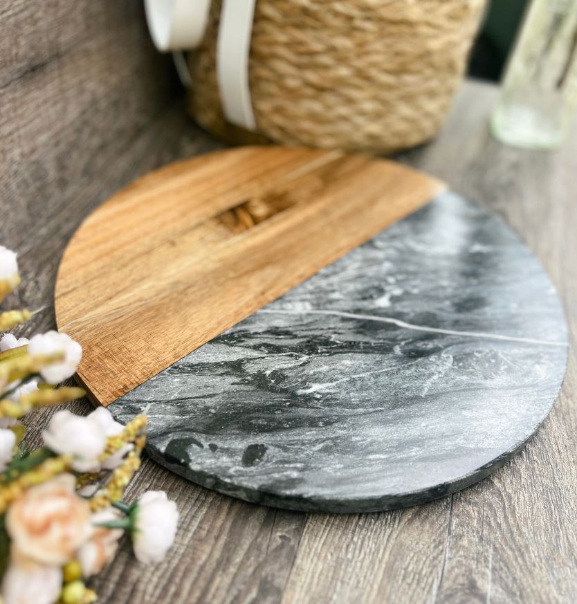 "Welcome Home KY" Engraved Charcuterie Board