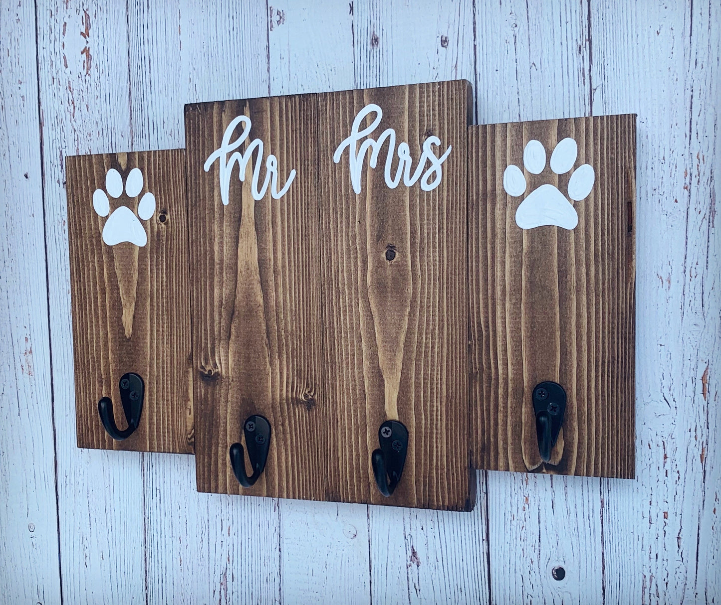 Custom Mr and Mrs Wedding Sign | His Hers Key and Dog Leash Holder for Wall | Engagement Gift For Future Mr Mrs | Dog Lover Entryway Decor