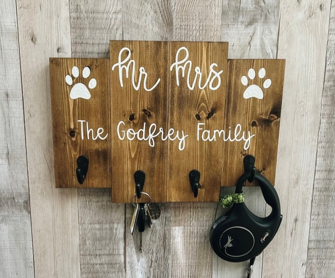 Custom Mr and Mrs Wedding Sign | His Hers Key and Dog Leash Holder for Wall | Engagement Gift For Future Mr Mrs | Dog Lover Entryway Decor