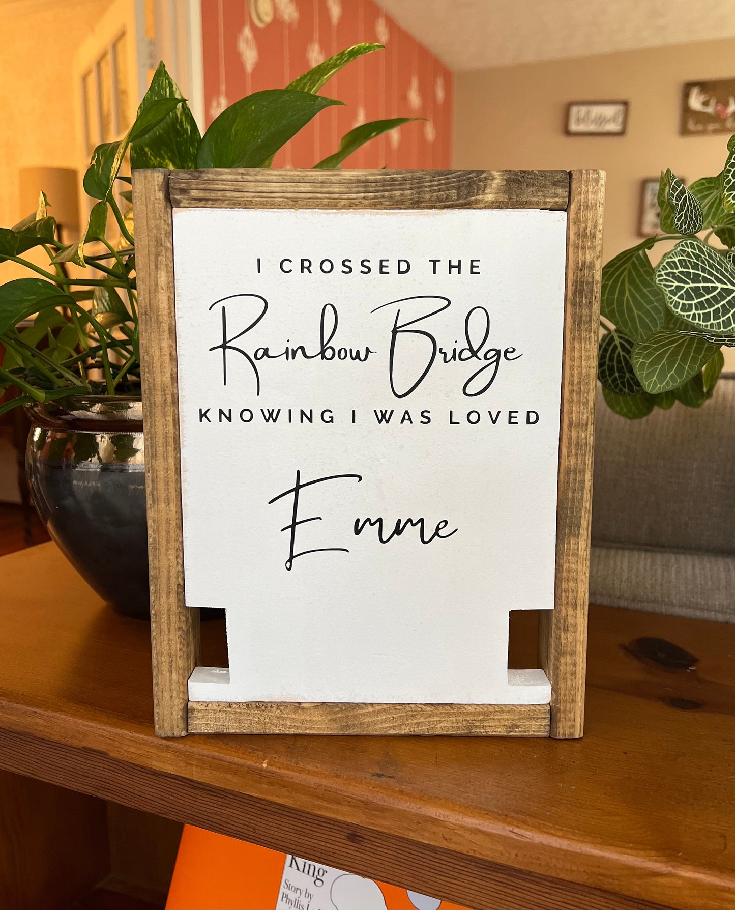 I Crossed the Rainbow Bridge Knowing I Was Loved - Custom Pet Memorial Keepsake