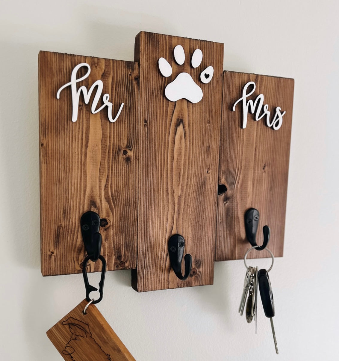 Mr & Mrs Key and Dog Leash Holder - Wedding Gift